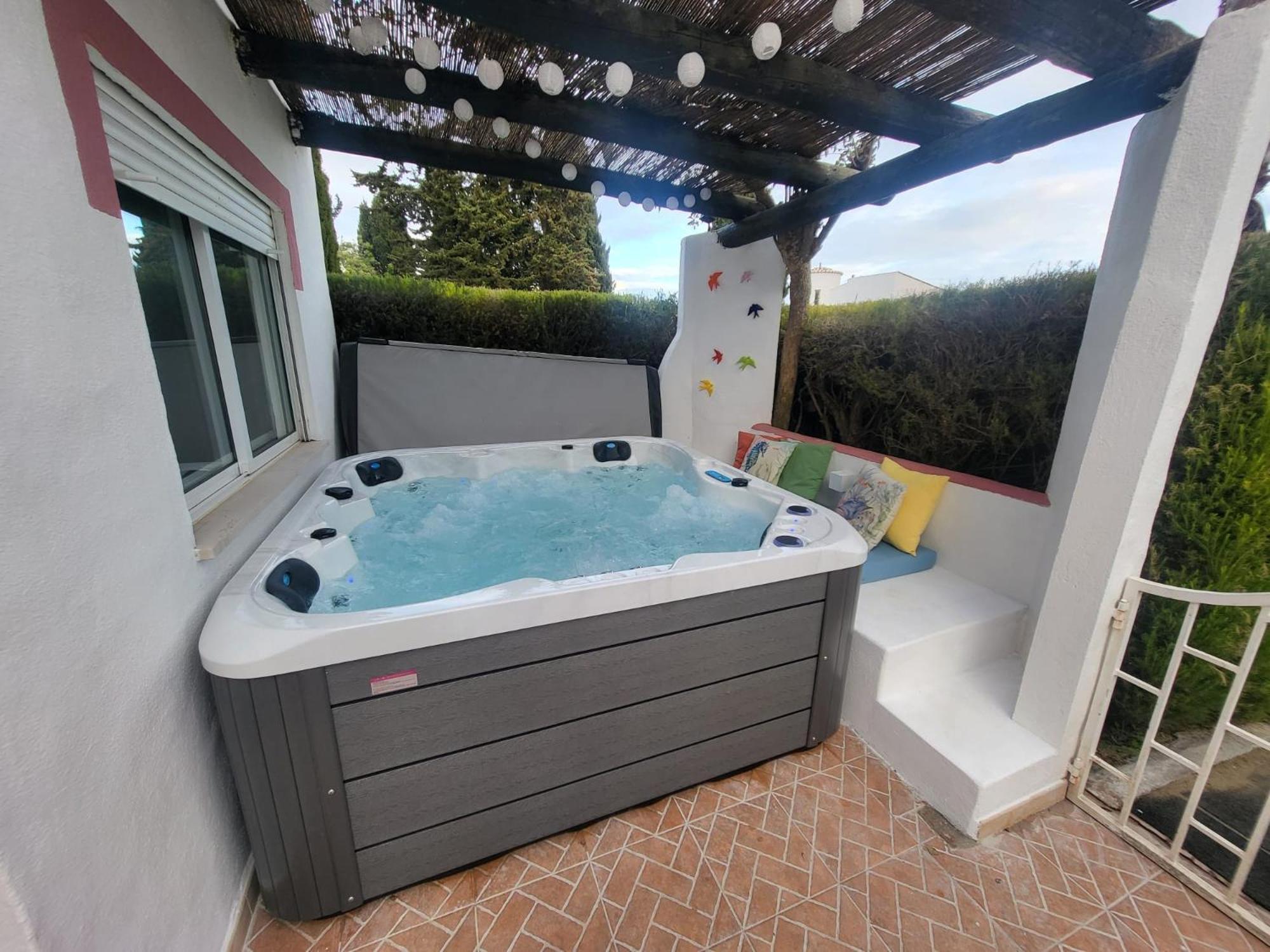 Peace Of Heaven In Algarve - Jacuzzi - By Bedzy Daire Armação de Pêra Dış mekan fotoğraf
